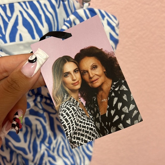 DVF Target Sea Twig Blue and White Tube Top Camisole Blouse Tank. Size XXS - Picture 5 of 10